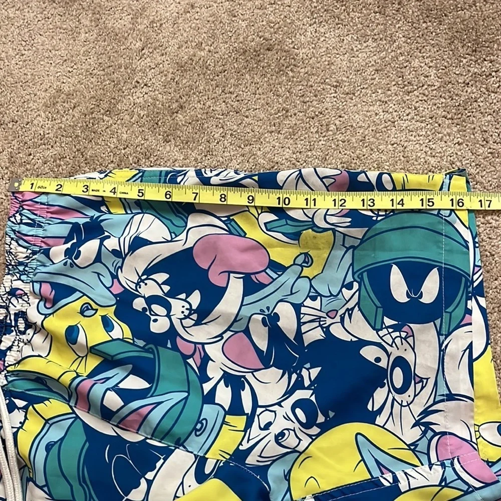Looney Tunes swim trunks size M